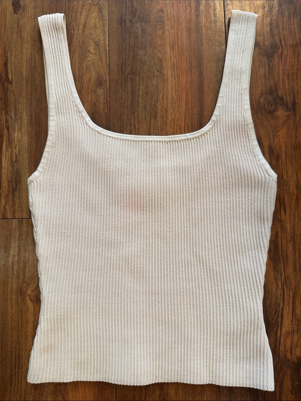Aritzia - Babaton ribbed tank top